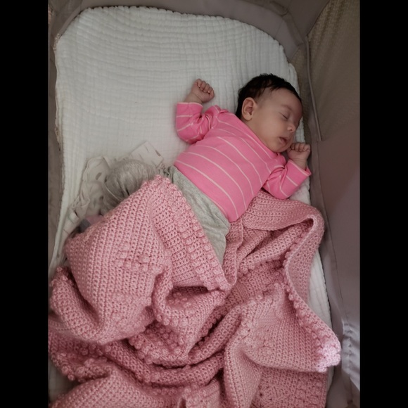 Crochet Baby Afghan. Twinkle Twinkle Little ⭐️ - Pink - Picture 4 of 4